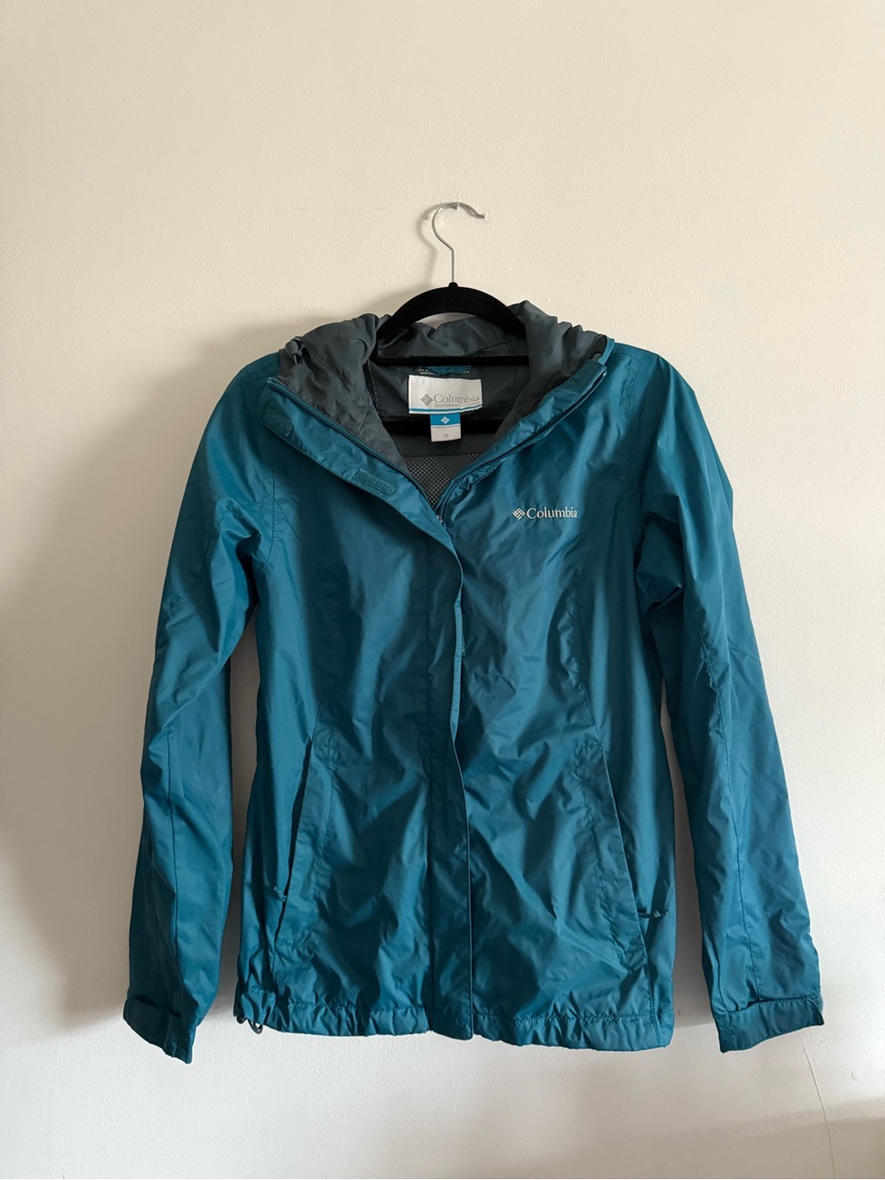 Columbia Omni-tech Women's Teal Arcadia II Rain Jacket, size XS